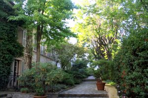 Montmartre courtyard and garden