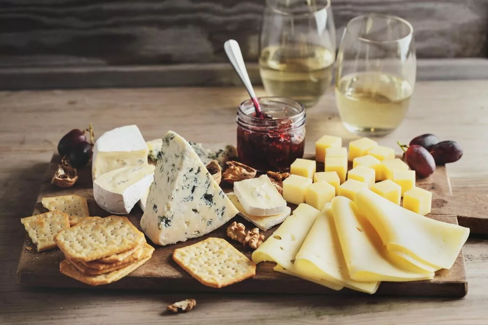 French expression "en faire tout un fromage"